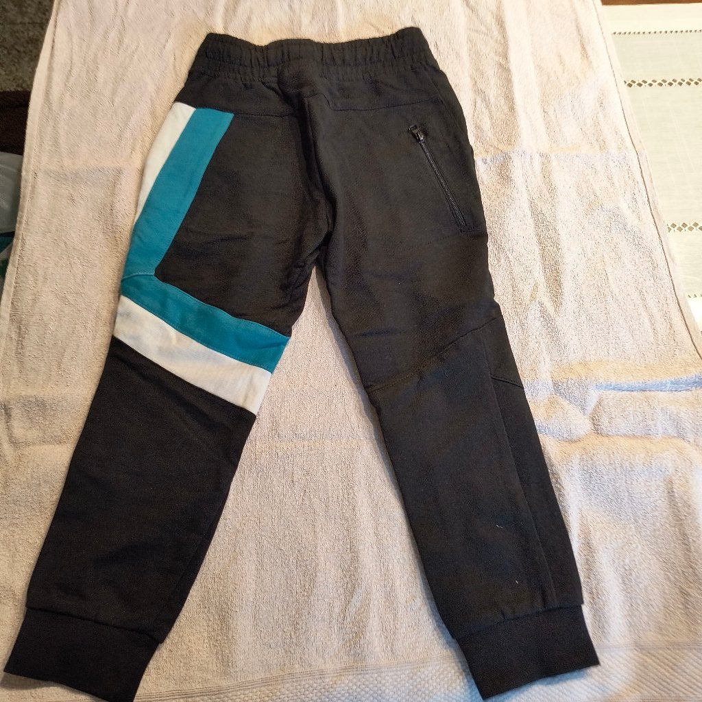 JOGGING maat 3, Kinderen en Baby's, Kinderkleding | Maat 98, Ophalen, Gebruikt, Jongen, Sport- of Zwemkleding
