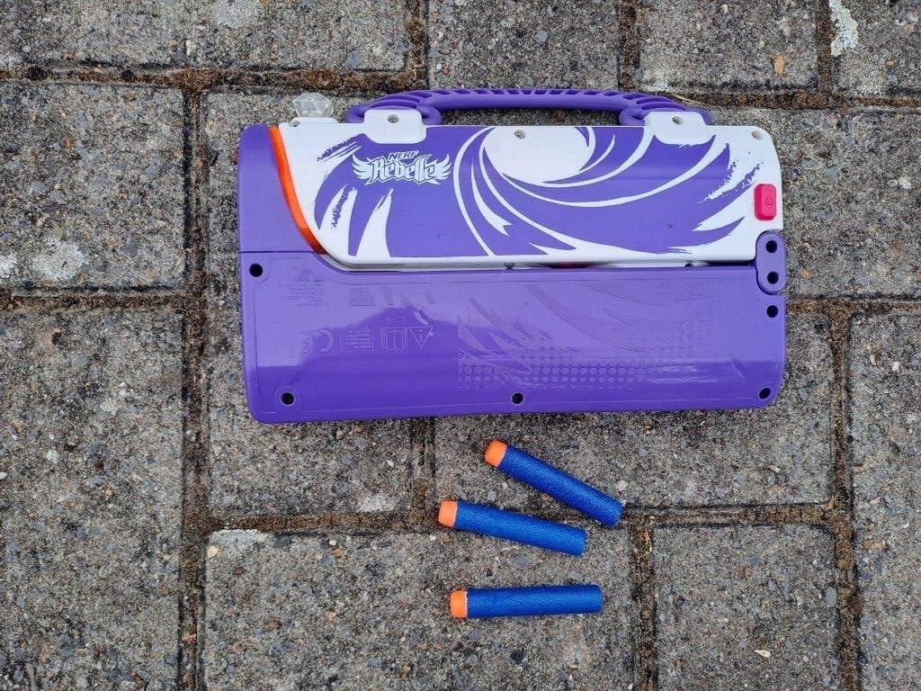 Nerf rebelle secret shot, Kinderen en Baby's, Ophalen, Zo goed als nieuw