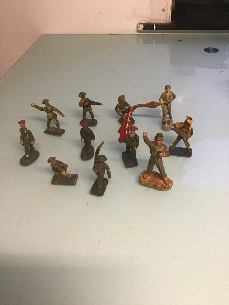 Petits soldats à armature en fil de fer, Enlèvement, Utilisé, Humain