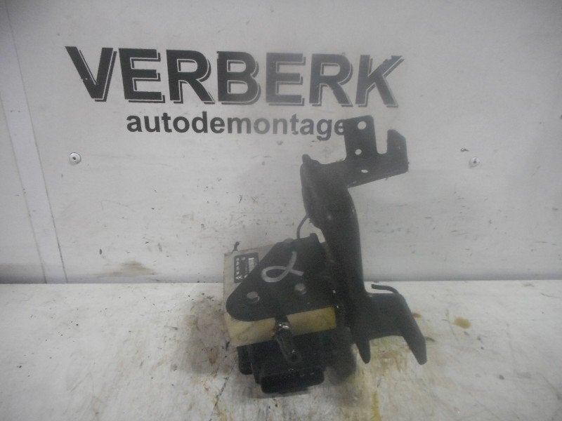 ABS POMP Citroën Xantia (X1 / 2) (9625975480), Gebruikt, Citroën, Sodener Straße 9
65824  Schwalbach, DE, Continental Aftermarket & Services GmbH