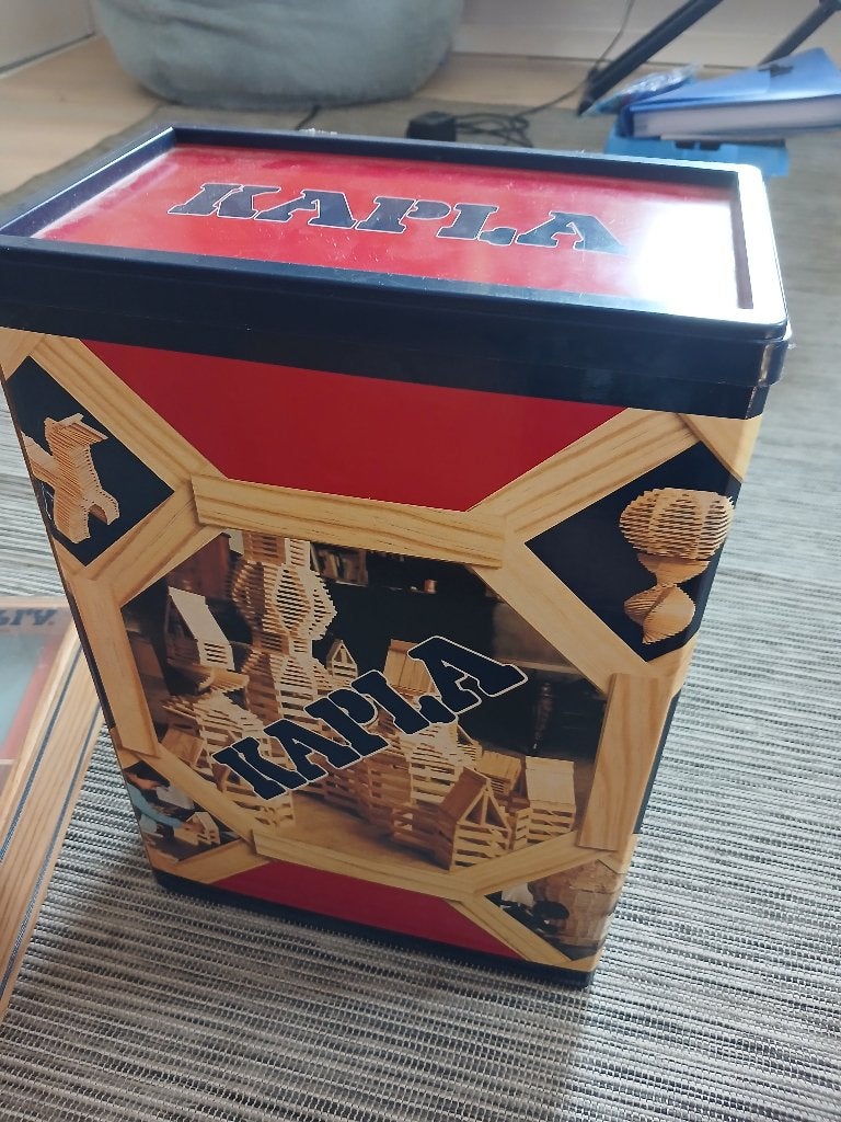 Jeu construction KAPLA, Enlèvement