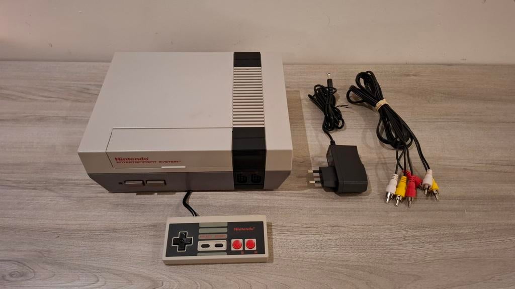 Nintendo NES en tres bonne état complet avec une manette, Enlèvement ou Envoi