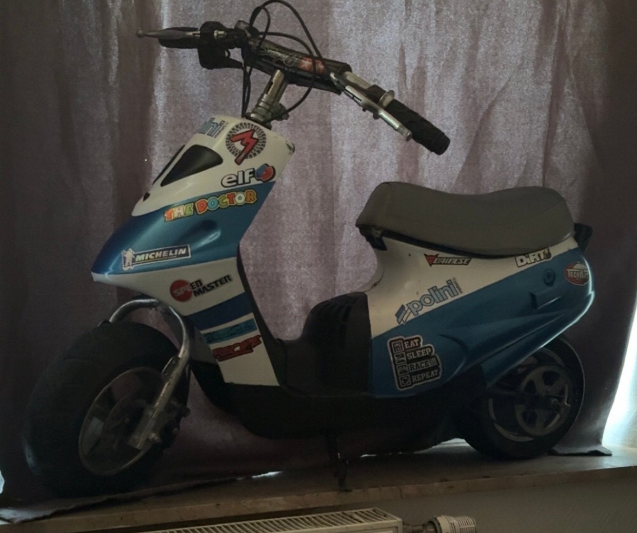 Mini scooter enfant 2 temps, Vélos & Vélomoteurs, Enlèvement, Comme neuf, Essence