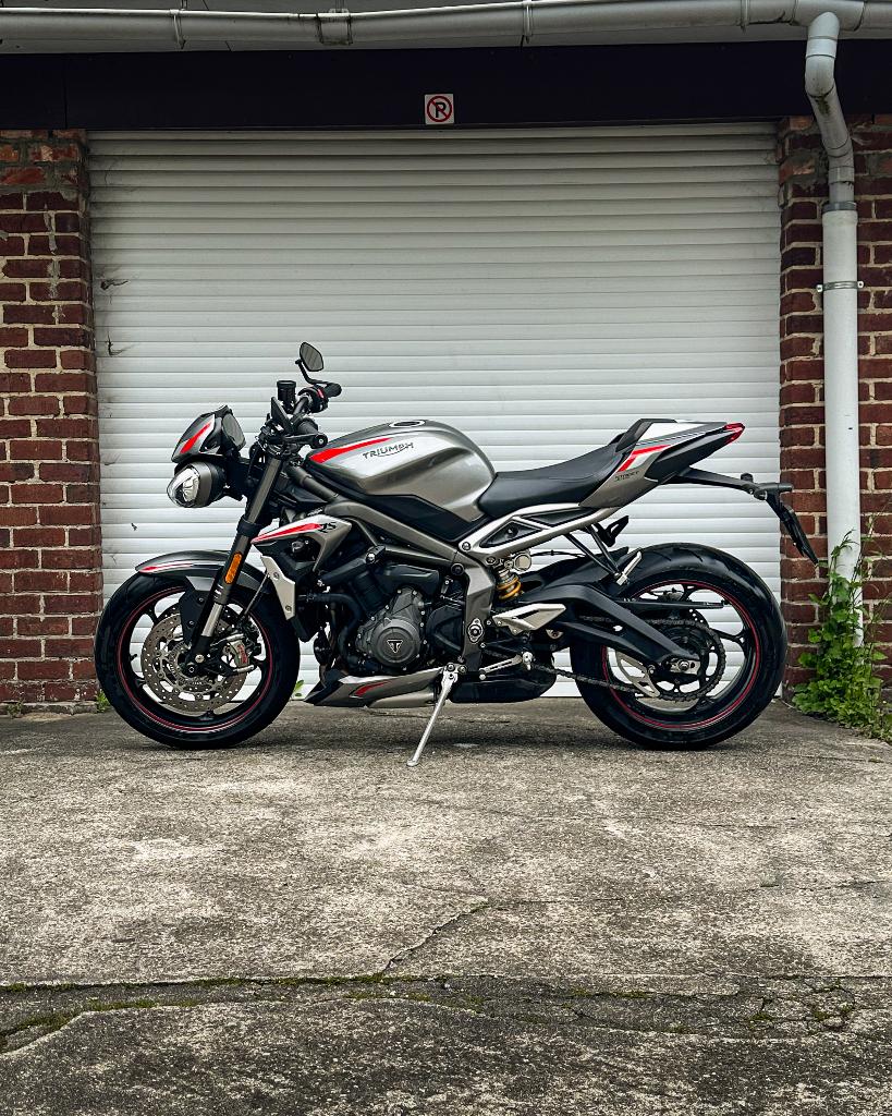 Street Triple 765 RS - Silver Ice, Traction Control, Occasion, Motorrijbewijs A, Bedrijf