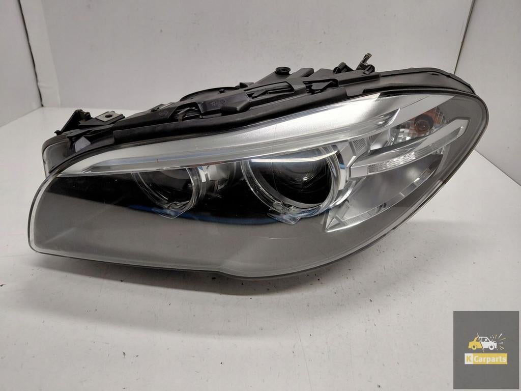 7317131, BMW F10 Lift Xenon clignotant gauche, Petuelring 130
80788  Munich, DE, Info@bmw.de, Utilisé, BMW