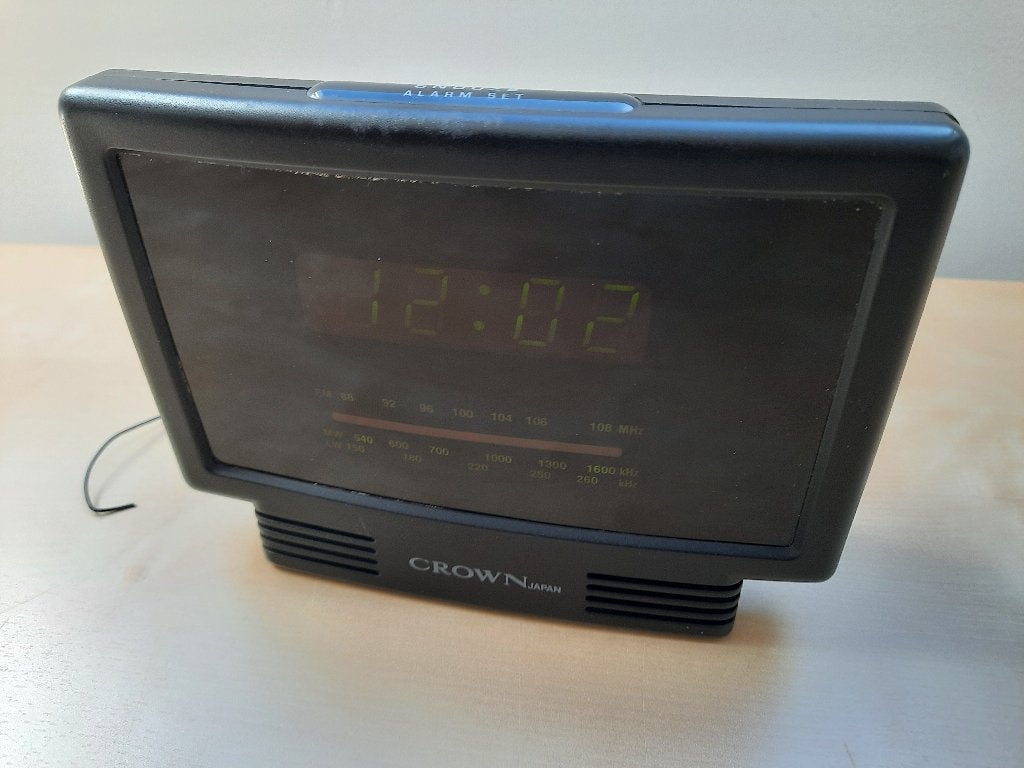 Wekkerradio vintage met analoge radio., Ophalen, Gebruikt, Analoog