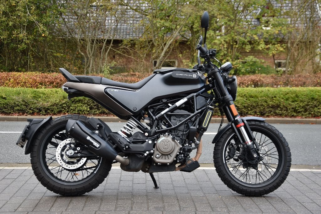 HUSQVARNA - SVARPILEN 125 - PRACHTSTAAT, 125 cc, 11 kW of minder, Handgeschakeld, 1 cilinder