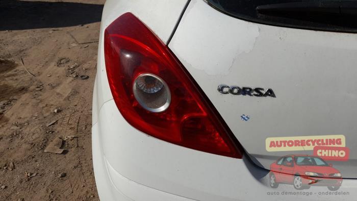 Achterlicht links van een Opel Corsa, Gebruikt, -, -, Opel