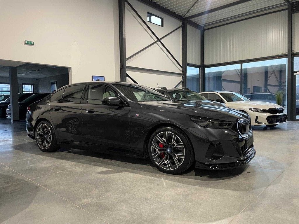 BMW i5 eDrive40 M-Pack 2023, Autos, BMW, Achat, Entreprise, Autre carrosserie, I5