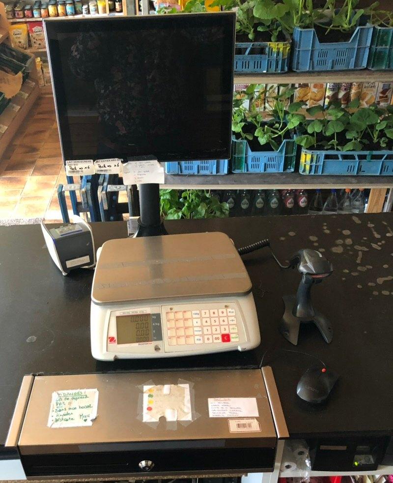 Ensemble caisses magasin MICROCONCEPT, Enlèvement