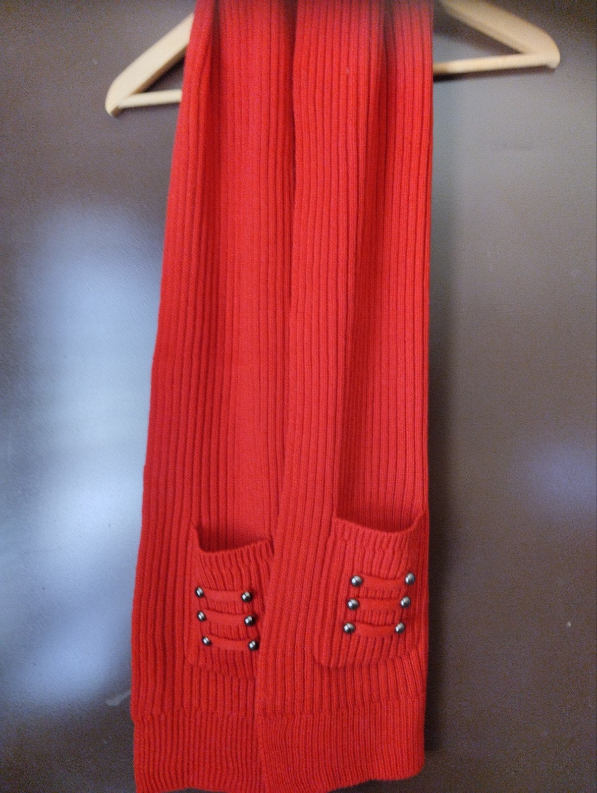 Écharpe rouge spéciale pour femme avec poches, Vêtements | Femmes, Bonnets, Écharpes & Gants, Envoi, Écharpe