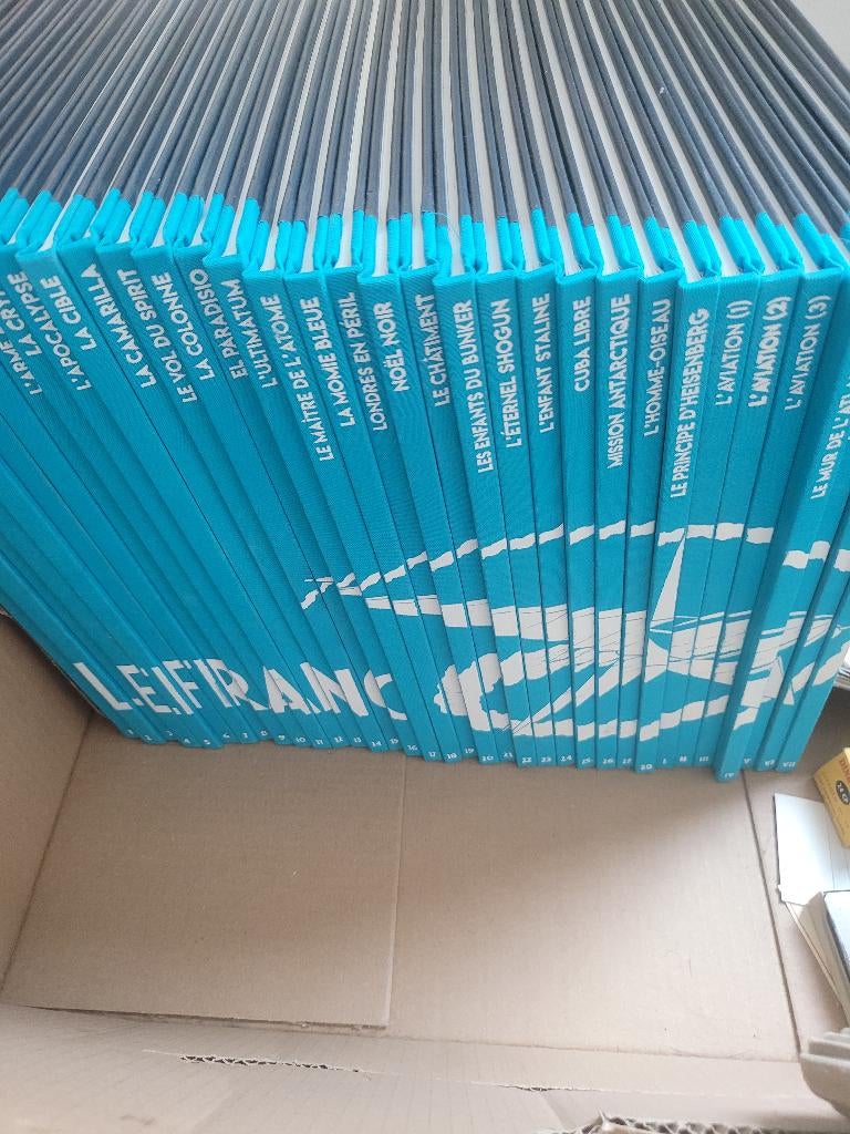 BD lefranc, alix. Hachette collection., Livres, BD, Comme neuf, Plusieurs BD, Enlèvement