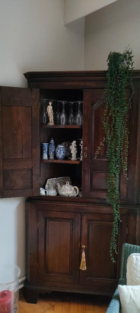 Antieken hoekkast in donkere eik, Antiek en Kunst, Antiek | Meubels | Kasten, Ophalen