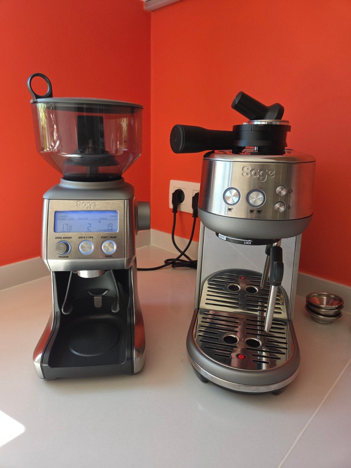 Sage Bambino & Sage Smart Grinder Pro - incl. accessoires, Elektronische apparatuur, Koffiezetapparaten, Ophalen, Koffiebonen