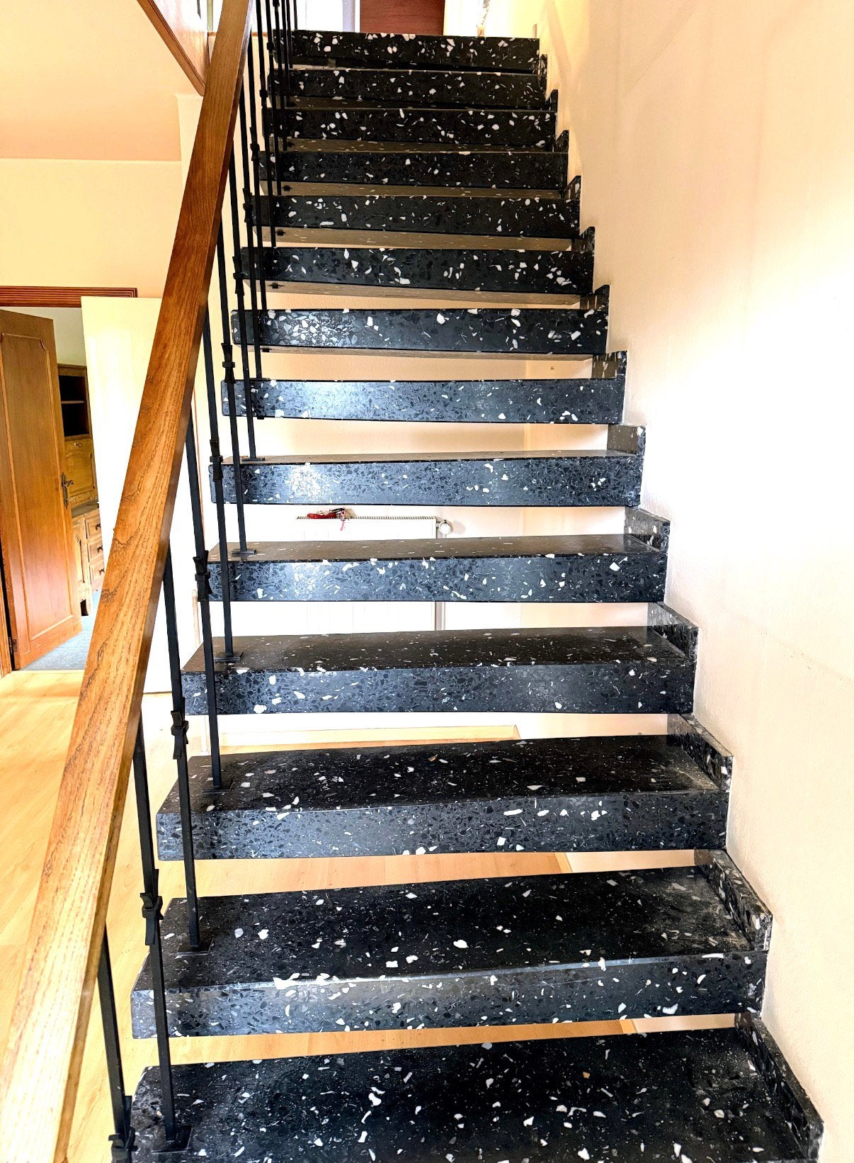 Escalier en terrazzo/granito - région de De Pinte, Bricolage & Construction, Enlèvement, Utilisé, Escalier