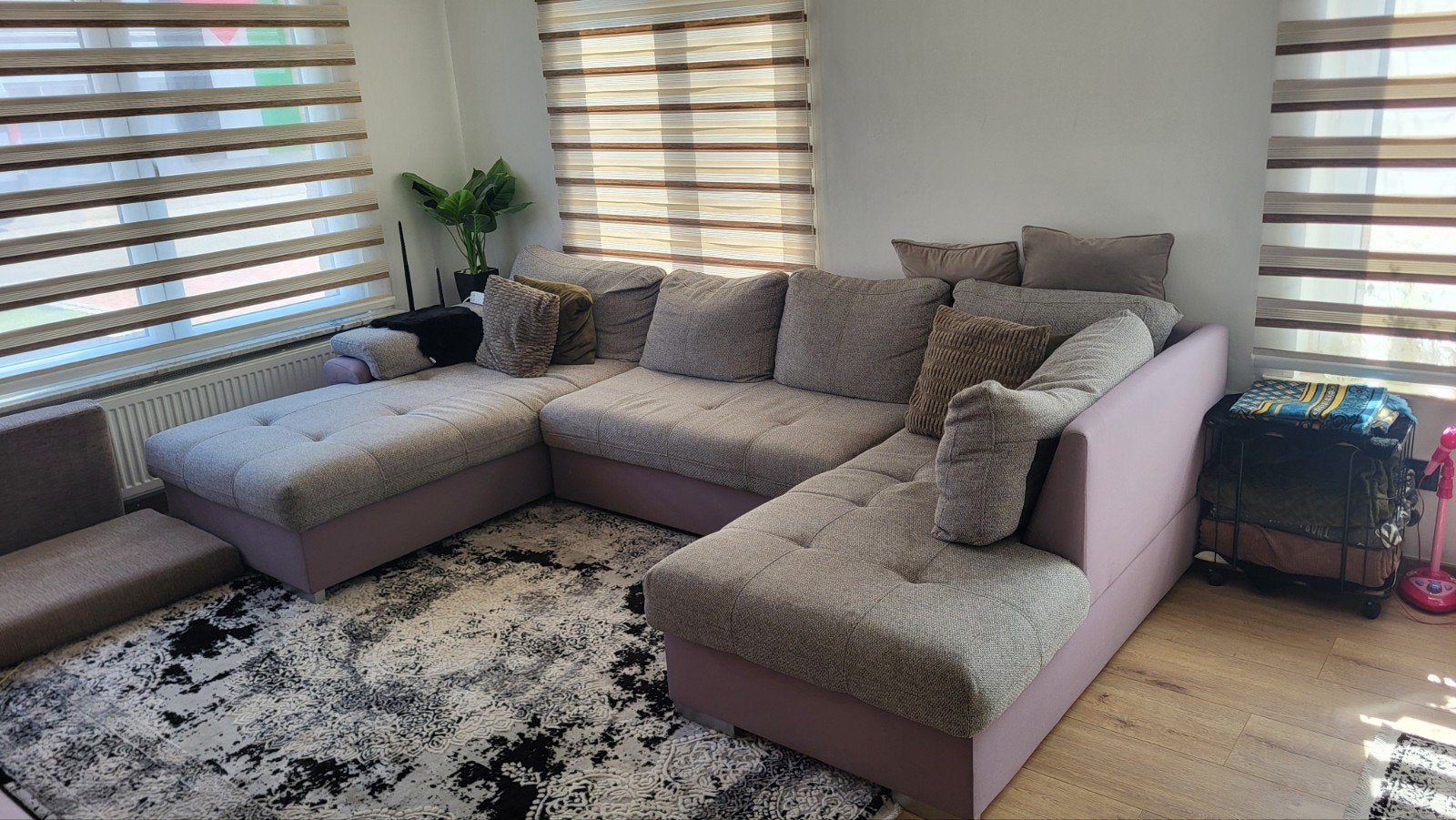 hoeksalon taupe met bed en opbergplaats, Huis en Inrichting, Ophalen, Gebruikt, Stof