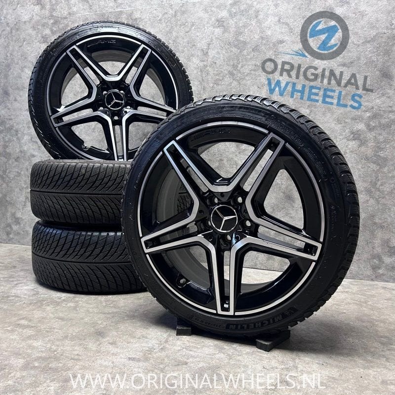 18 inch originele AMG velgen + winterbanden Mercedes A35 AMG, Auto-onderdelen, 18 inch, Gebruikt, -, -