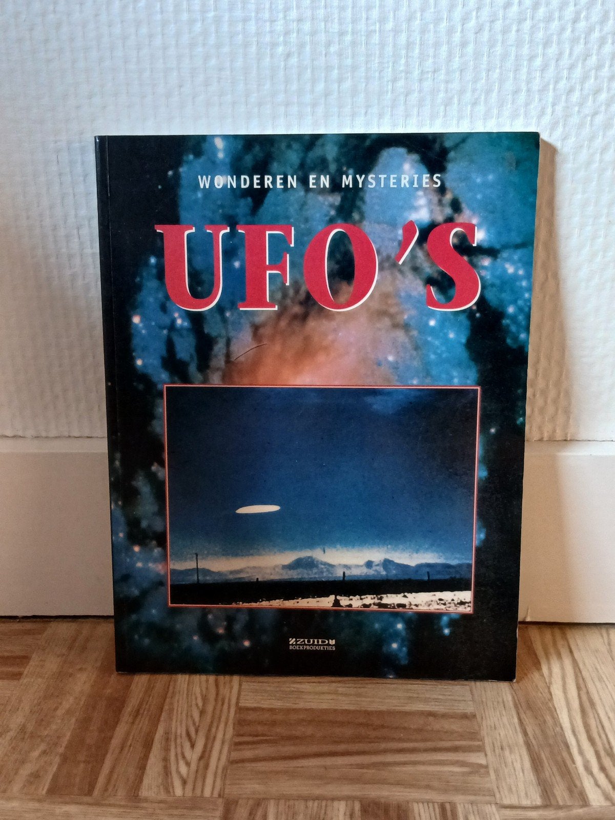 Ufo's, Boeken, Gelezen, Achtergrond en Informatie, Ophalen of Verzenden, Overige onderwerpen