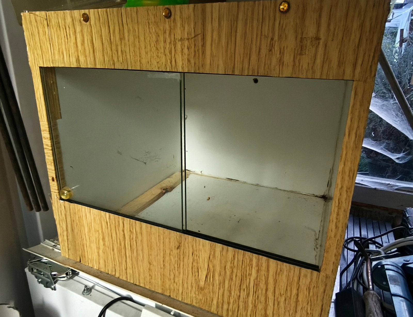 terrarium , moet deze week weg anders stort, Dieren en Toebehoren, Ophalen, Verlichting