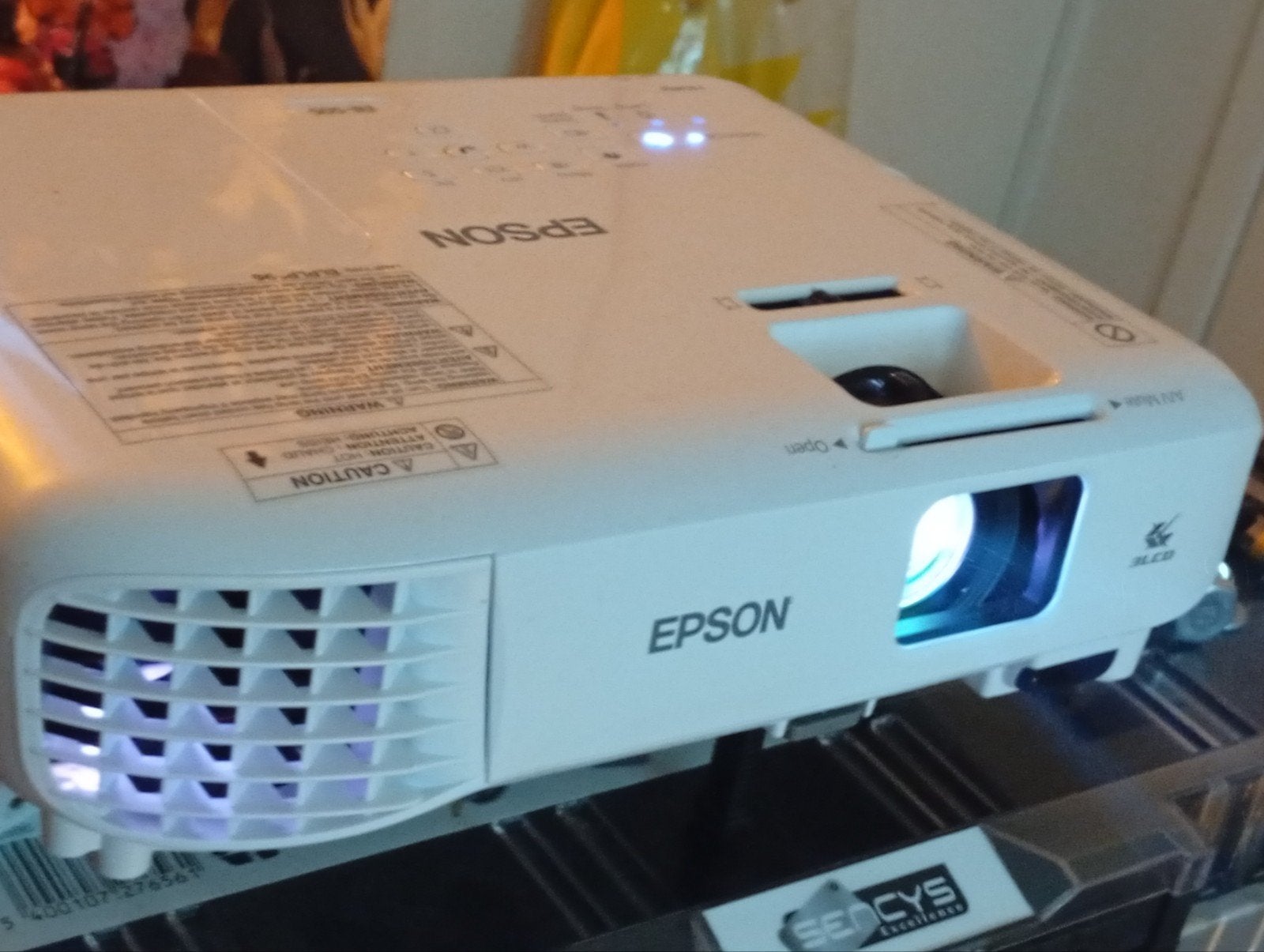 Epson EB-S05 Beamer, Epson, Ophalen of Verzenden, Zo goed als nieuw, Ultra HD (4K)