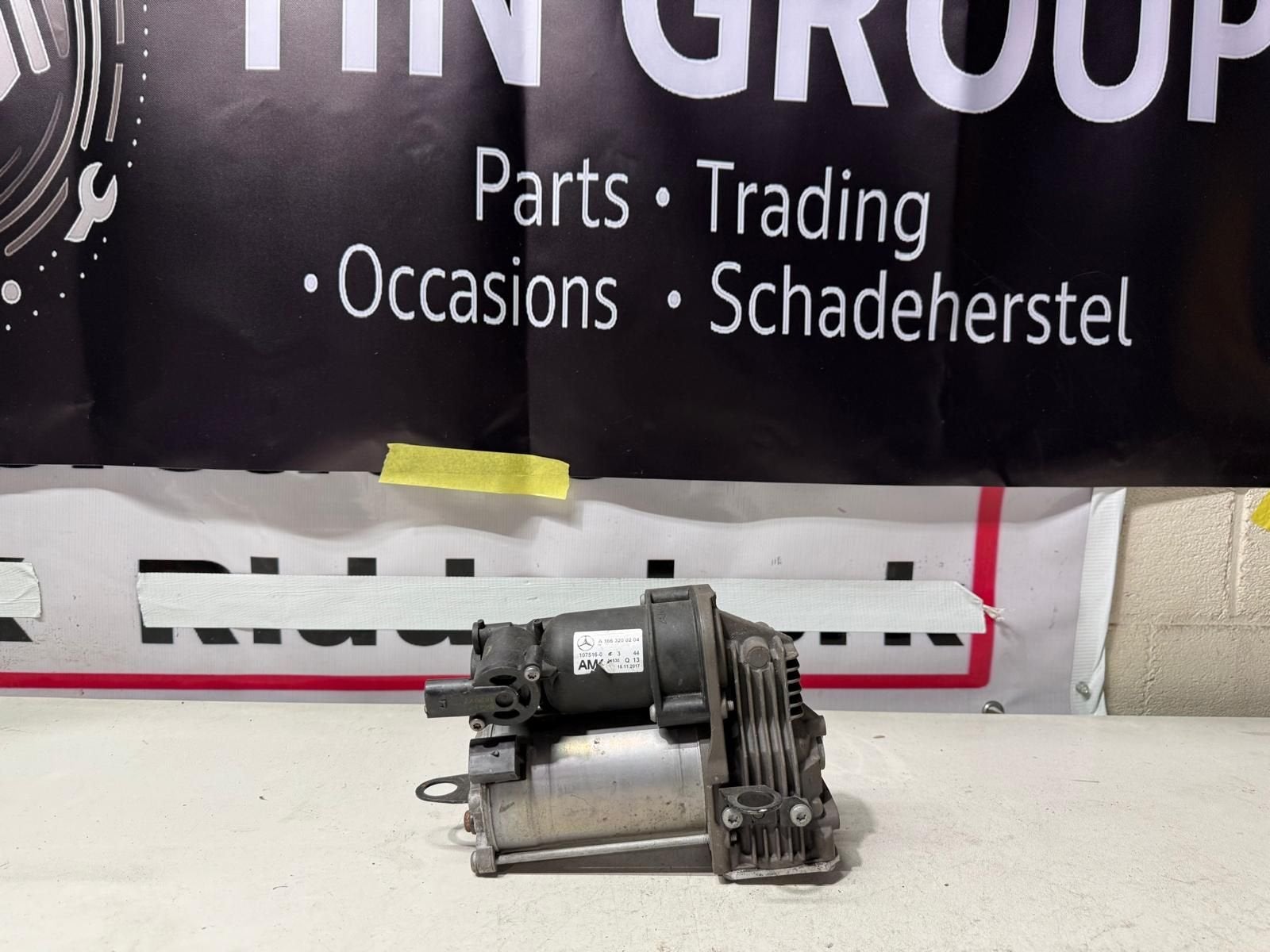Mercedes-Benz GL X166 Luchtvering compressor, Auto-onderdelen, Ophanging en Onderstel, Gebruikt, Ophalen of Verzenden