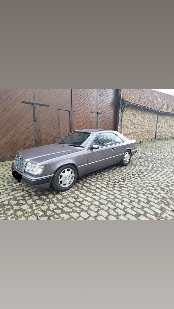 Mercedes 230 oldtimer, Autos, Mercedes-Benz, Achat, Toit ouvrant, 2 portes, 5 places