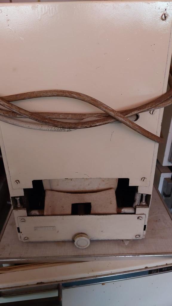 Sandwich deeg machine, Enlèvement