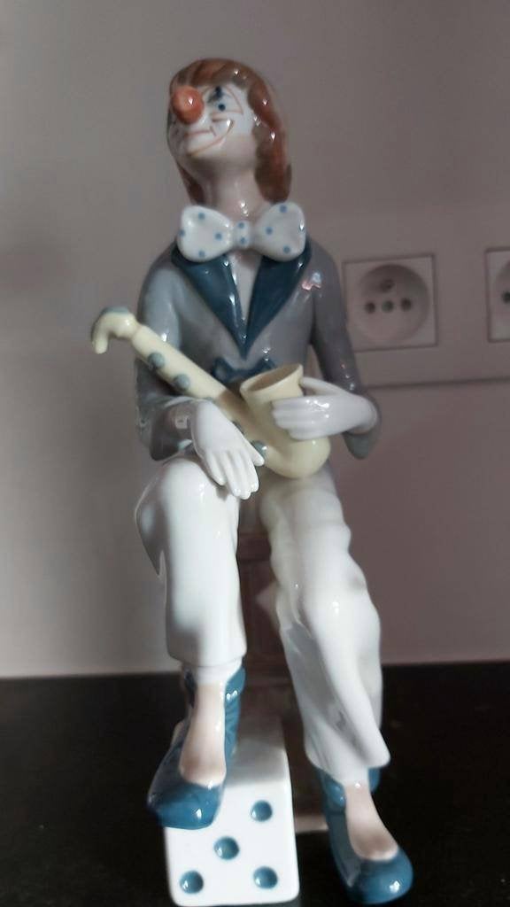 porseleinen clown met een saxofoon, Casades., Ophalen of Verzenden