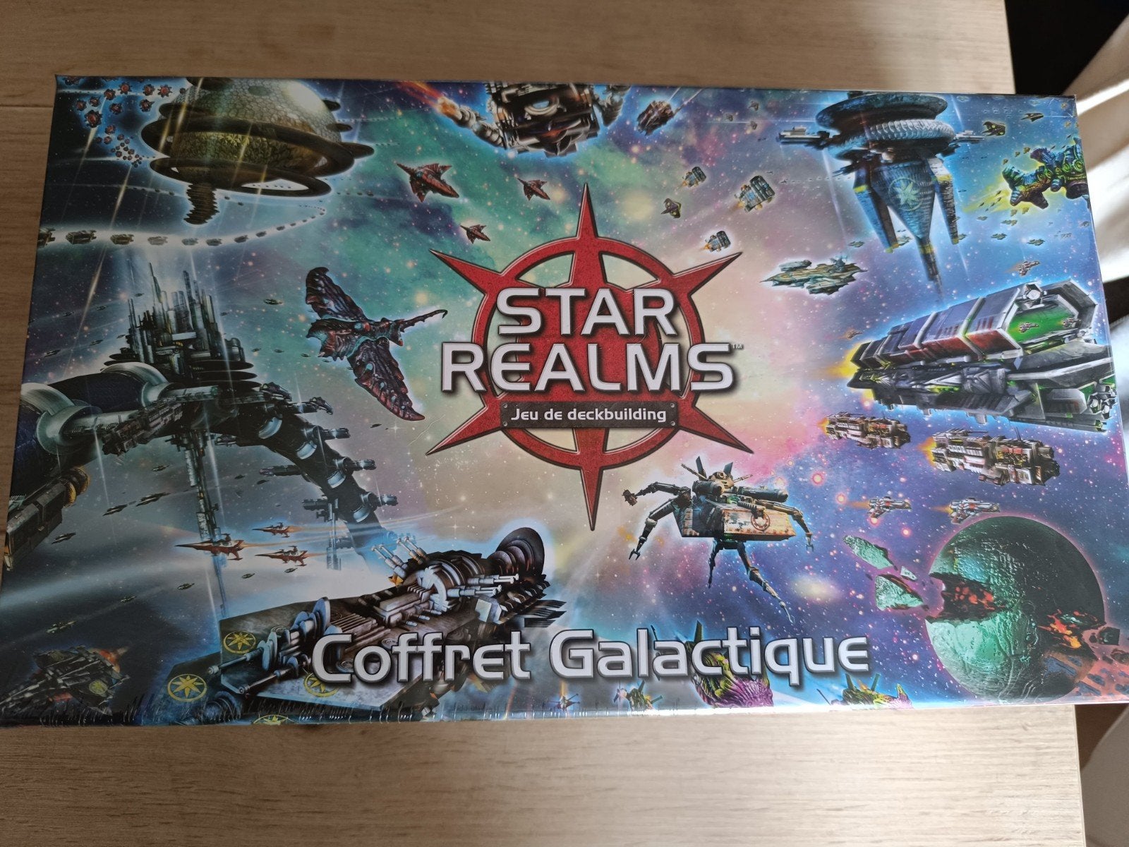Star realms - Coffret Galactique en français, Enlèvement ou Envoi, Neuf, Iello