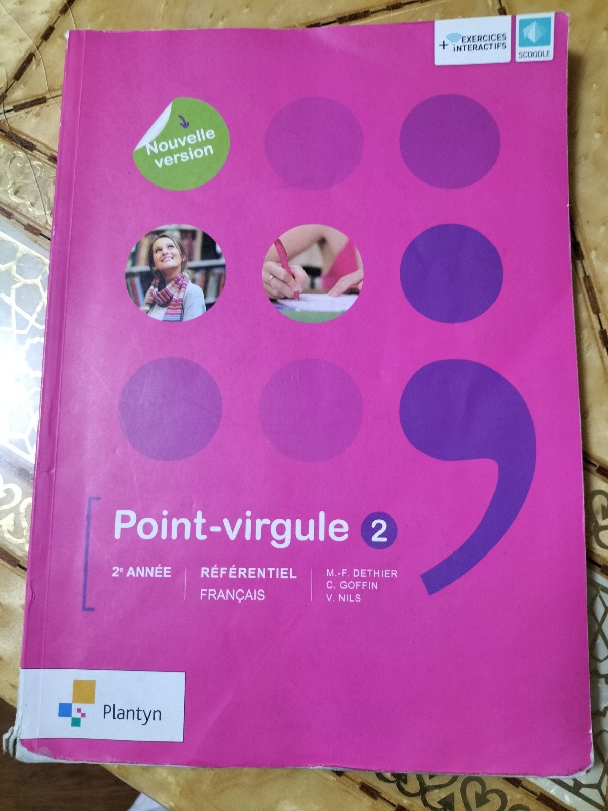 point-vergul2, M-F DETHIER, Enlèvement ou Envoi, Français, Utilisé