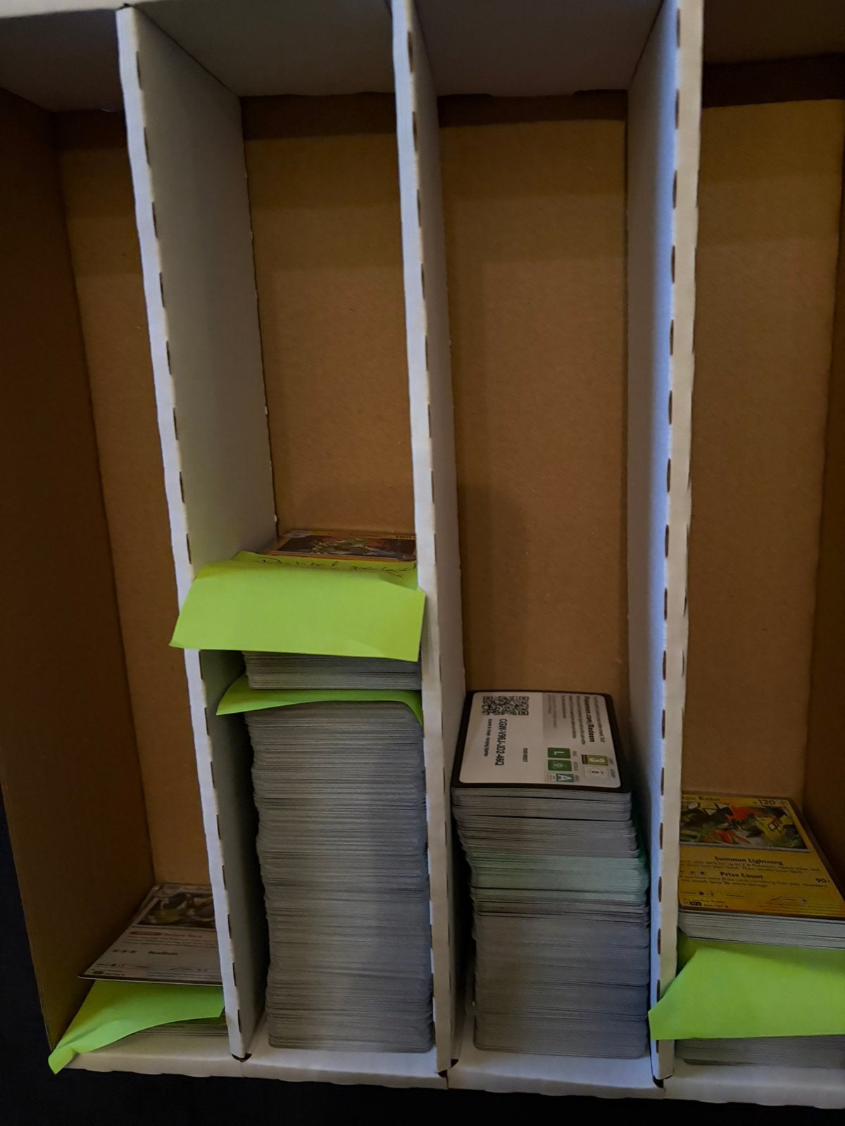 1141 kaarten bulk pokemon, Enlèvement, Comme neuf, Plusieurs cartes