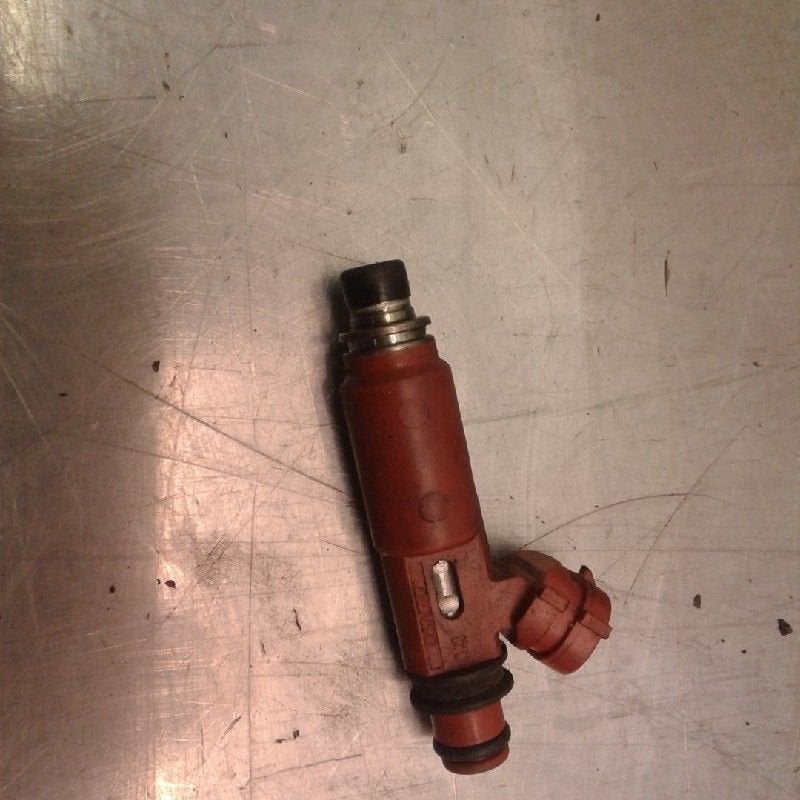 INJECTOR BRANDSTOF Daihatsu Gran Move (01-1996/07-2002), Gebruikt, Daihatsu