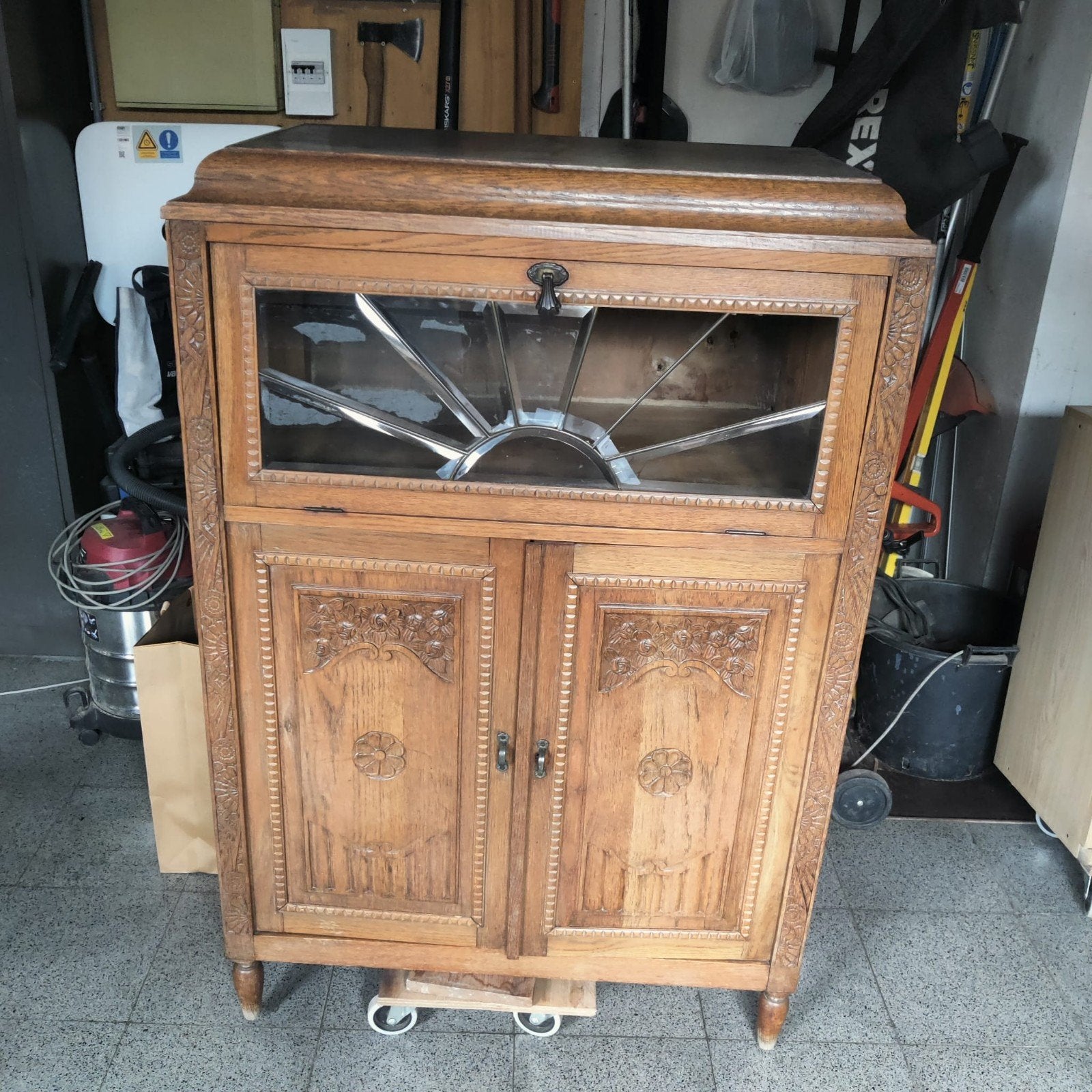 Gratis af te halen Art Deco kastje, Ophalen