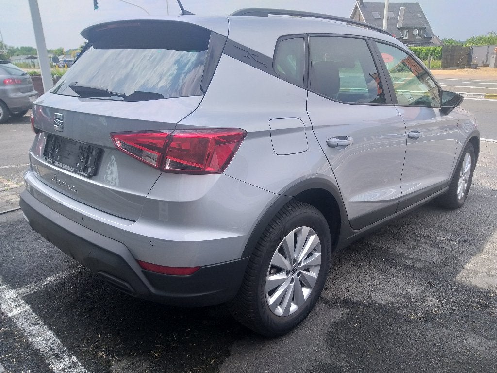 NET BINNEN SEAT ARONA AUTOMAAT.VAN 2/4/2024 Bijna als nieuw, Auto's, Seat, Stof, Bedrijf, 5 zetels, 5 deurs
