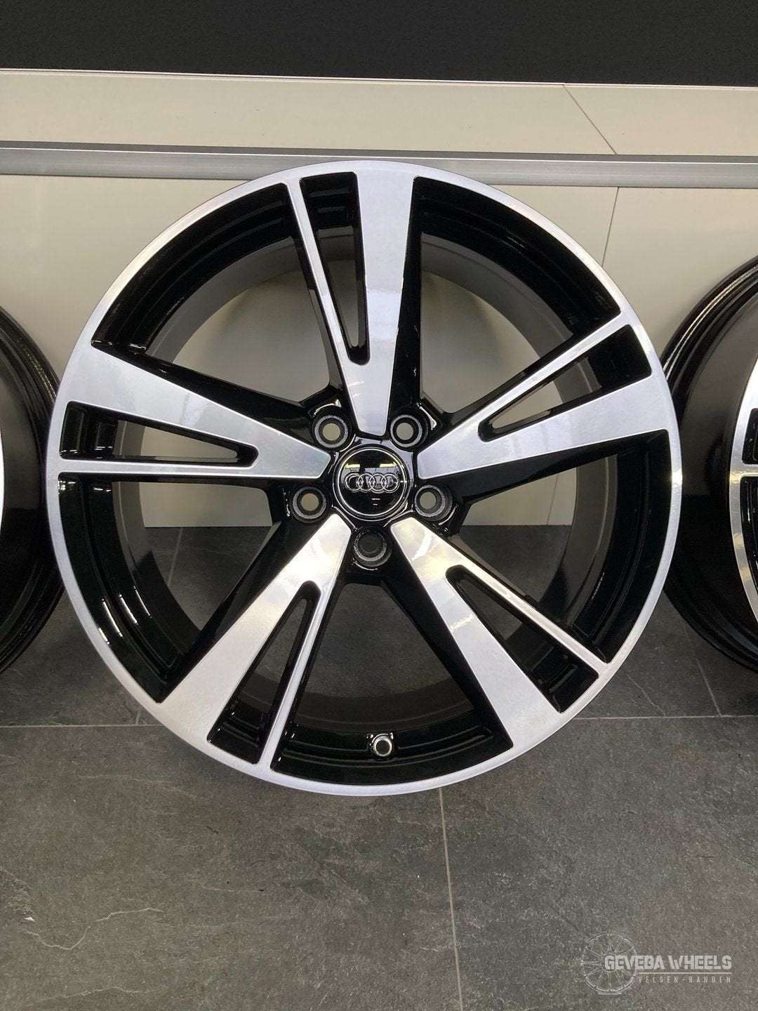 19” originele Audi A3 S3 8P 8V 8Y ‘Blade’ velgen 5x112  8V0, 19 inch, Gebruikt, Velg(en), -