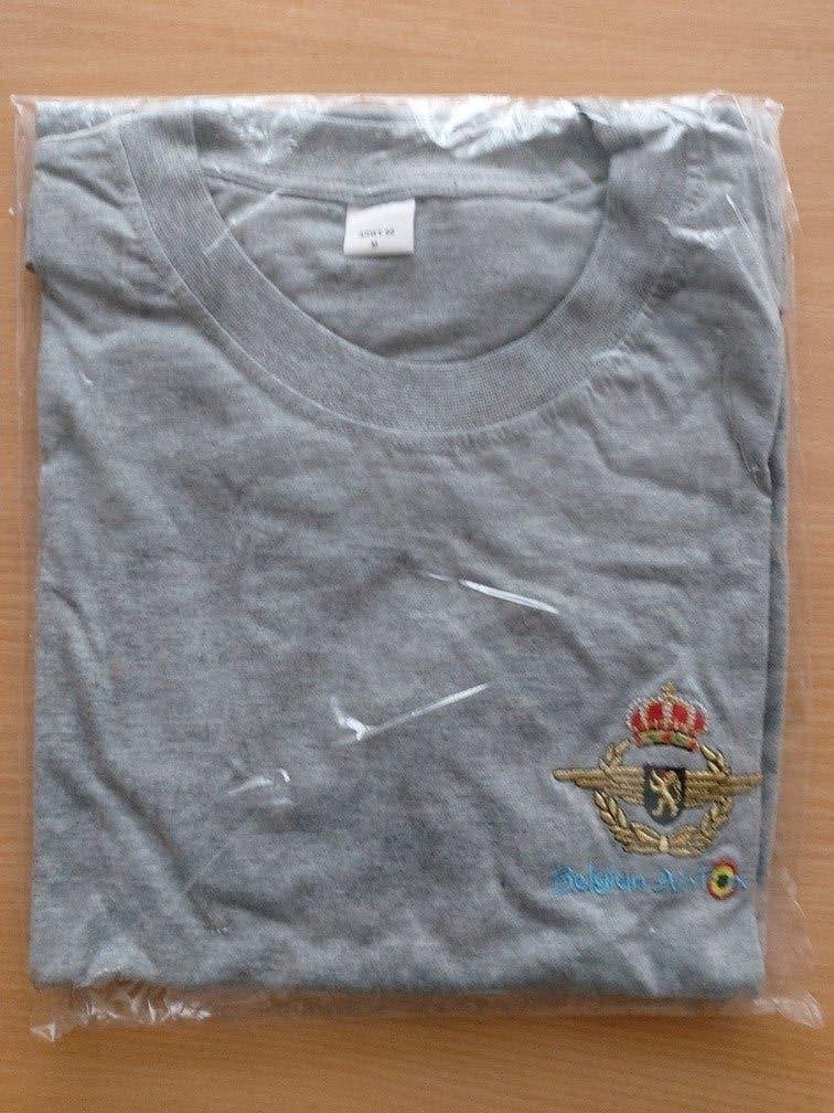 Maillot de sport de la Force aérienne Belge - taille M, Envoi, Armée de l'air, Vêtements ou Chaussures