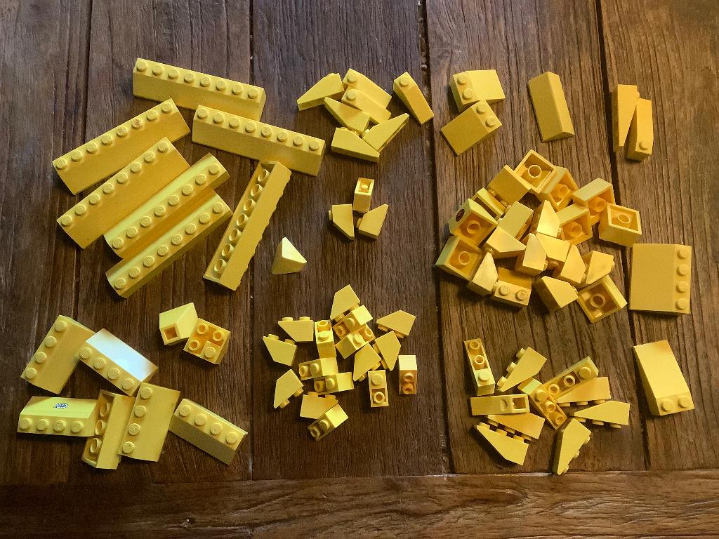 Lego slopes/dakdelen geel 78 stuks / 725-15, Ophalen of Verzenden, Gebruikt, Losse stenen, Lego