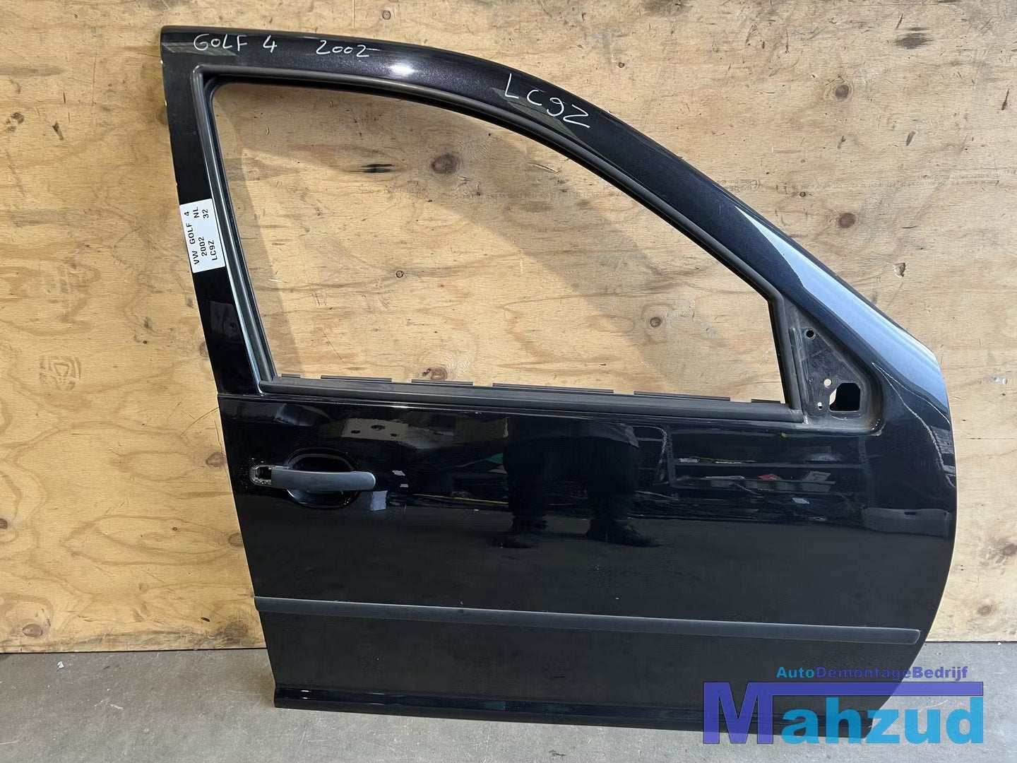 VW GOLF 4 Zwart LC9Z Rechts voor deur 1998-2003, Volkswagen, Volkswagen AG, Vw@volkswagen.de, Utilisé