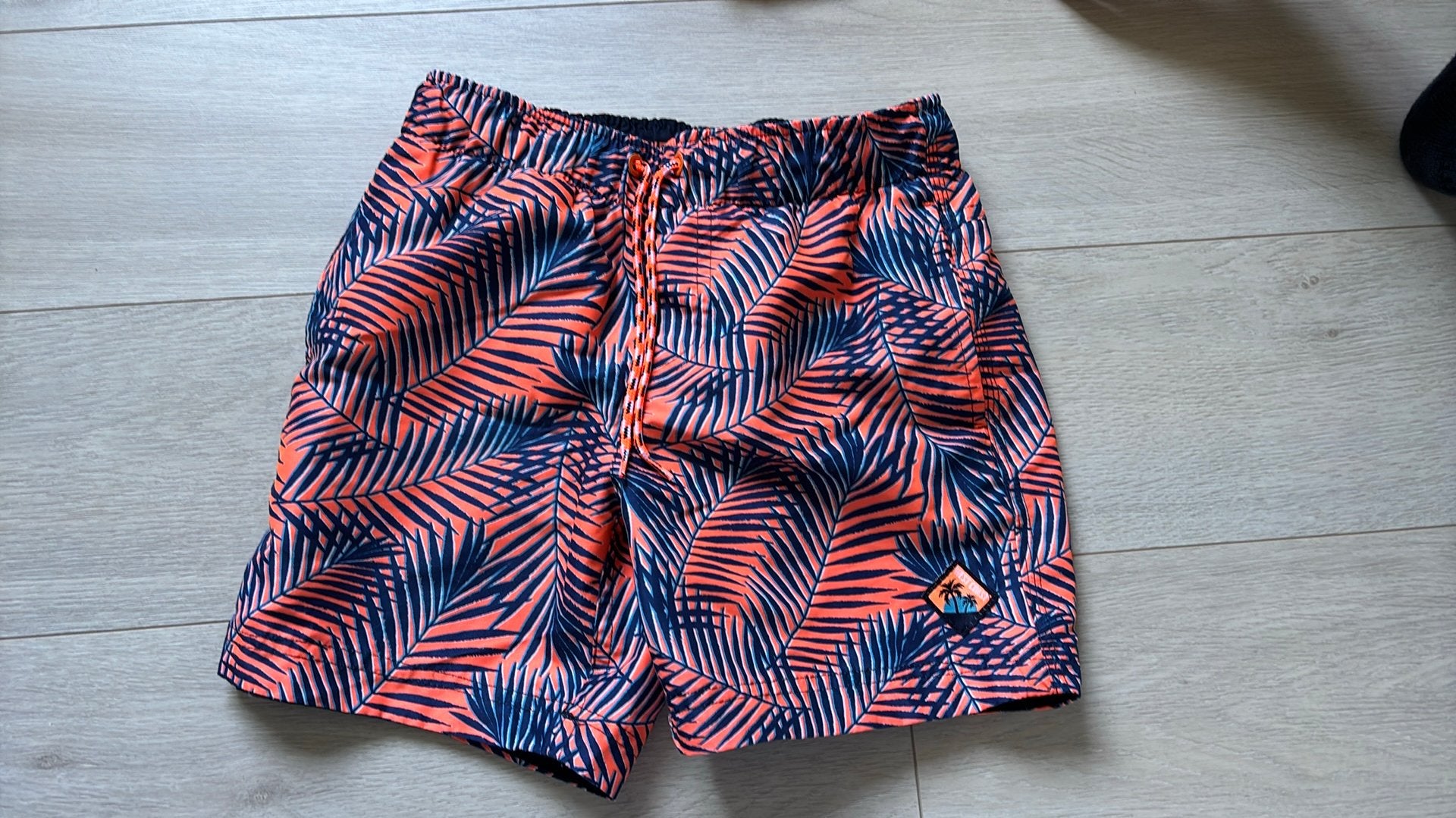 2 zwemshorts maat 134-140, Kinderen en Baby's, Kinderkleding | Kinder-zwemkleding, Ophalen, UV-zwemkleding, Zo goed als nieuw