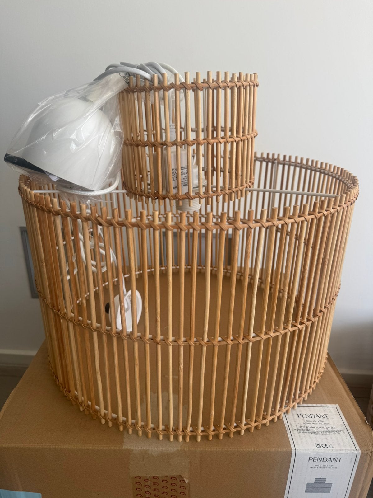 Grande lampe suspendue en rotin H&M Home neuve, Enlèvement ou Envoi, Neuf