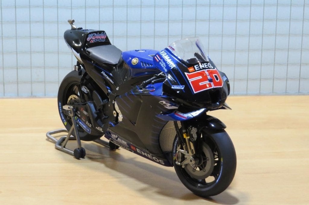 Fabio Quartararo Yamaha YZR-M1 2021 1:12 diecast, Enlèvement ou Envoi, Neuf, Moteur, Autres marques