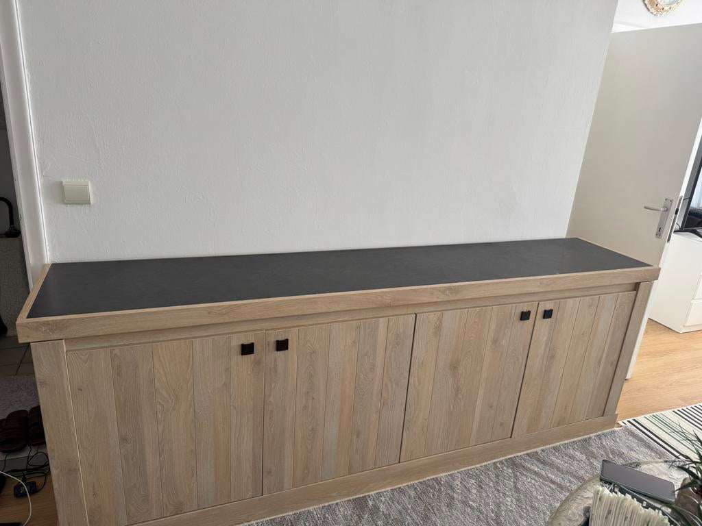 Dressoir beige hout met grijz marmer, Huis en Inrichting, Kasten | Dressoirs, Ophalen