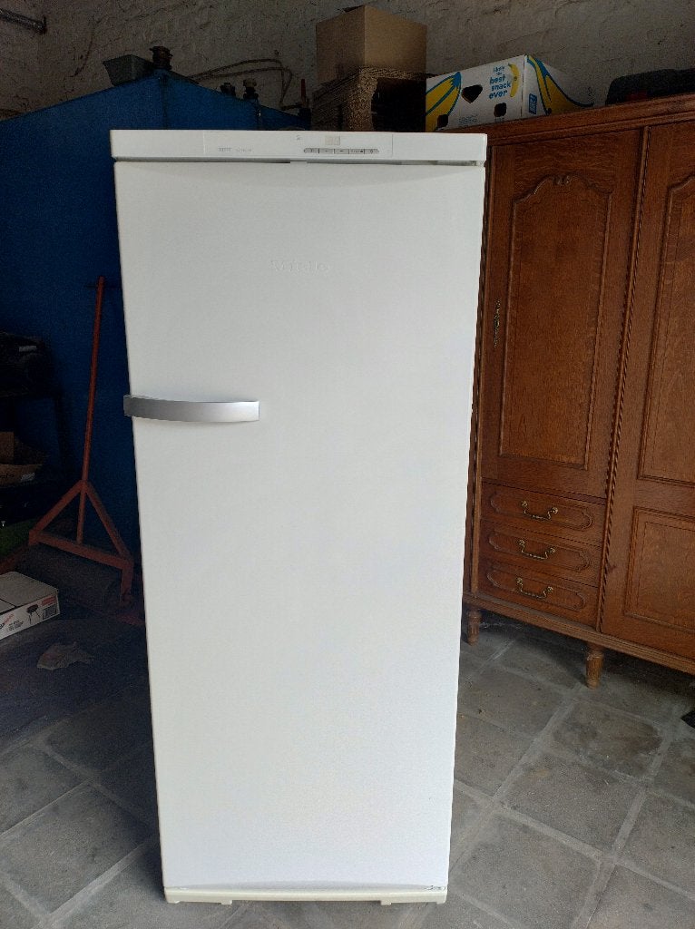 congélateur Miele, Electroménager, Réfrigérateurs & Frigos, Neuf, 160 cm ou plus, Enlèvement, 200 litres ou plus