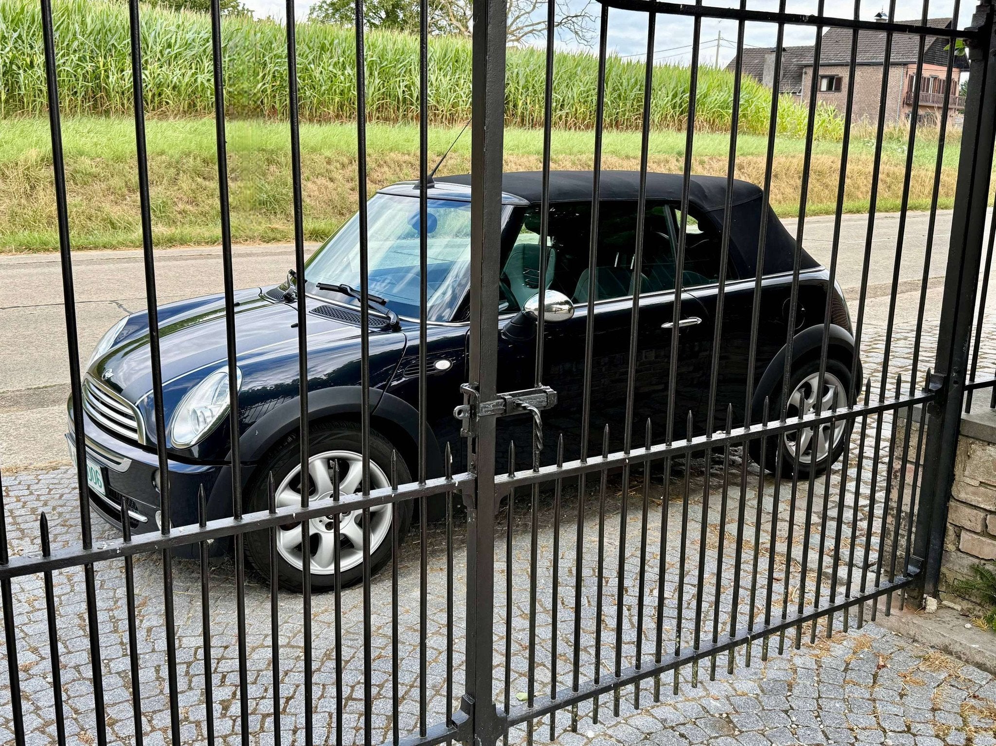 MINI Cooper 1.6 CABRIO - AIRCO - LEDEREN RECARO SPORTZET- SU, Auto's, Mini, Voorwielaandrijving, 4 zetels, Gebruikt, Zwart