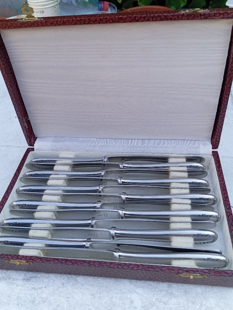 Coffret de 12  couteaux solingen, Enlèvement