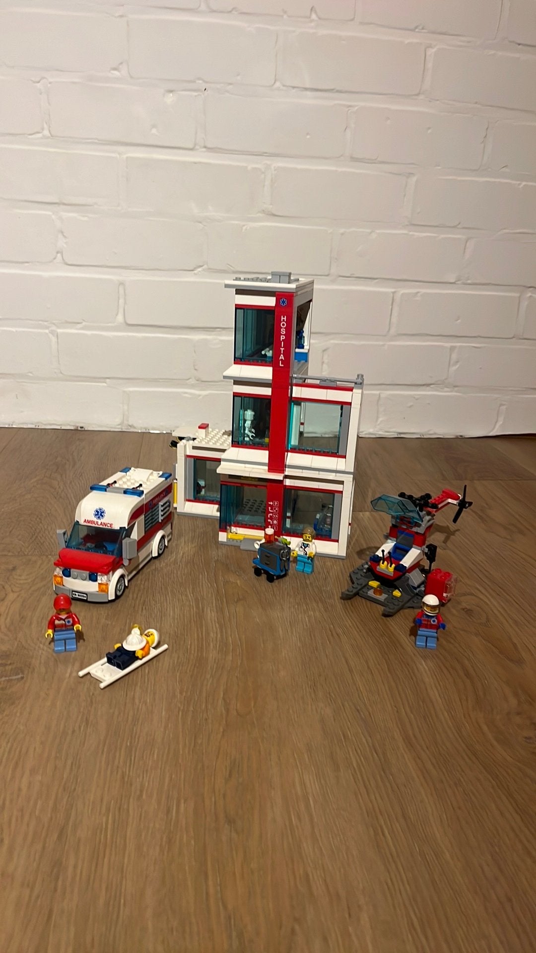 Lego set ziekenhuis, Kinderen en Baby's, Speelgoed | Duplo en Lego, Ophalen, Lego, City, Gebruikt