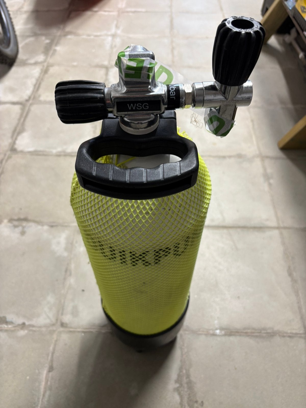 Duikfles 232bar 10L - dubbele kraan, Watersport en Boten, Ophalen, Duikfles