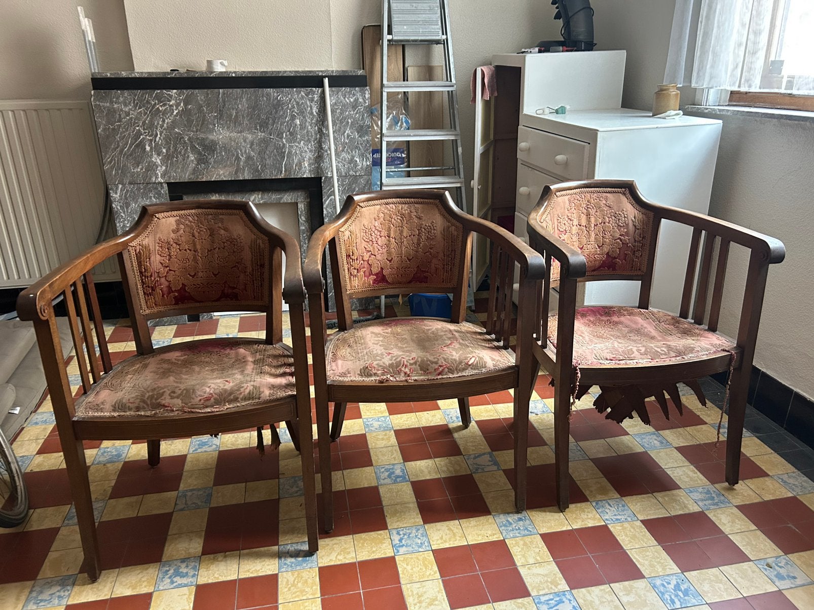Drie salonstoelen in Empirestijl - te renoveren, Ophalen