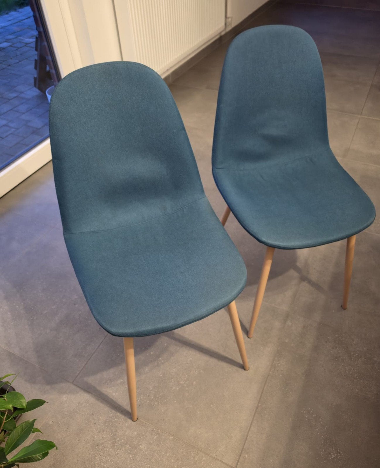 4 Chaises a vender, Ophalen
