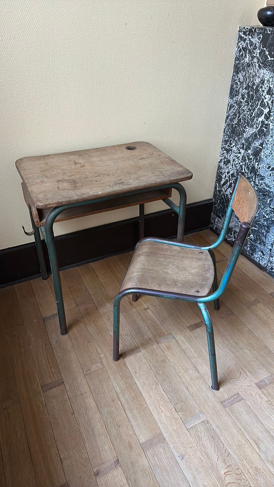Bureau d’écolier, Maison & Meubles, Enlèvement, Utilisé